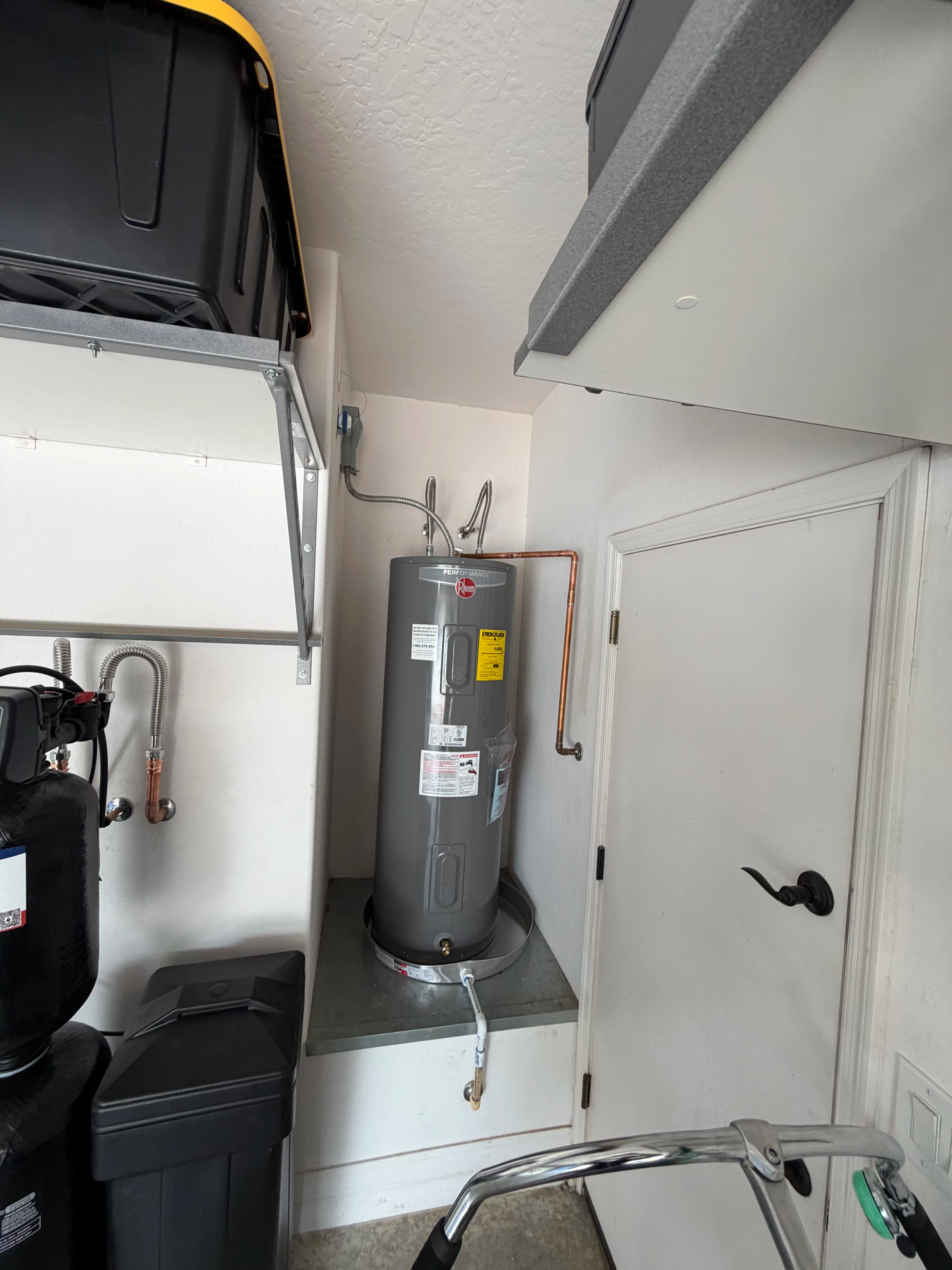 Project Same-Day Water Heater Replacement When You Need It Most image
