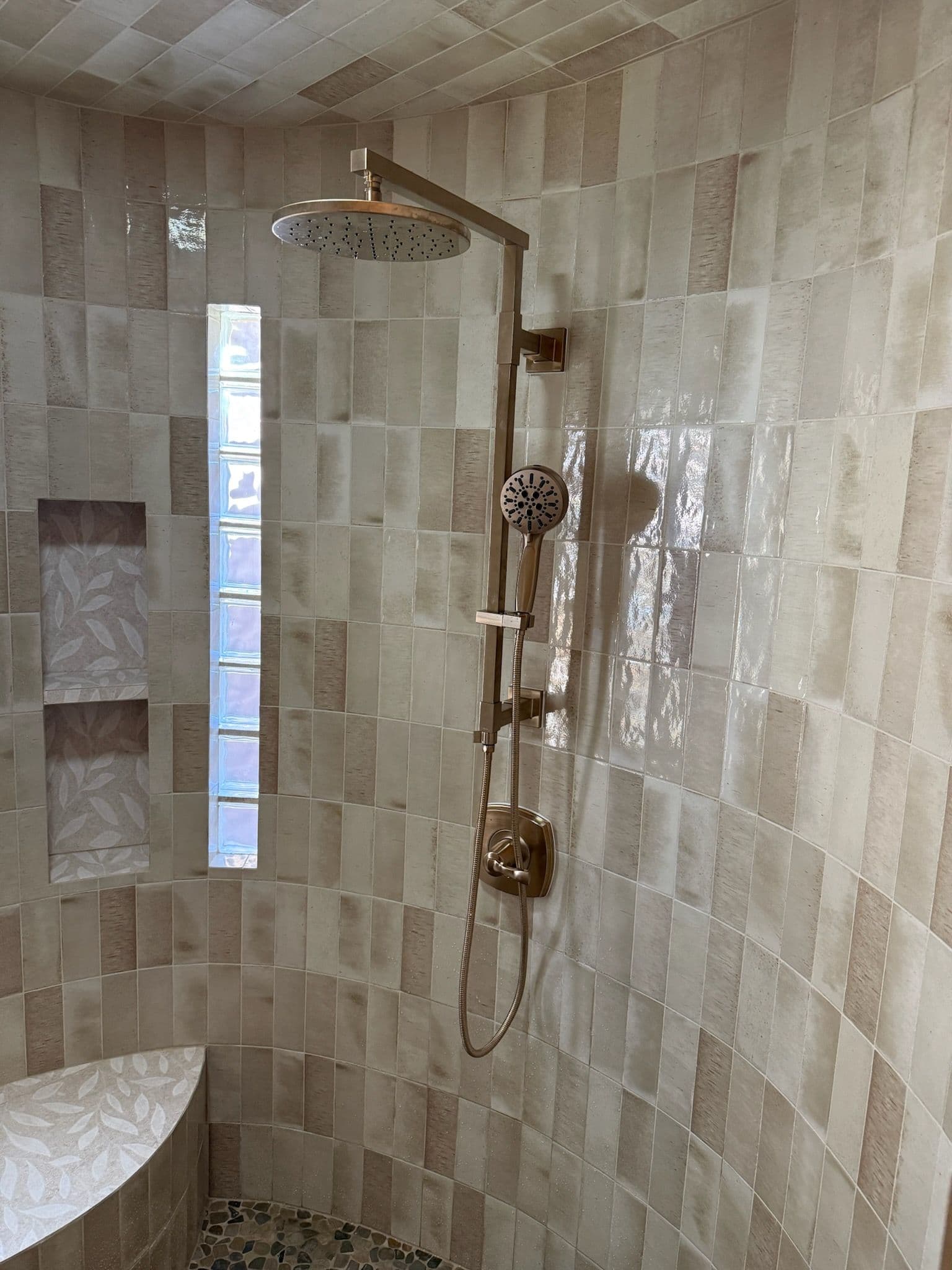 Sleek Shower Trim Upgrade with Lenear Plumbing image